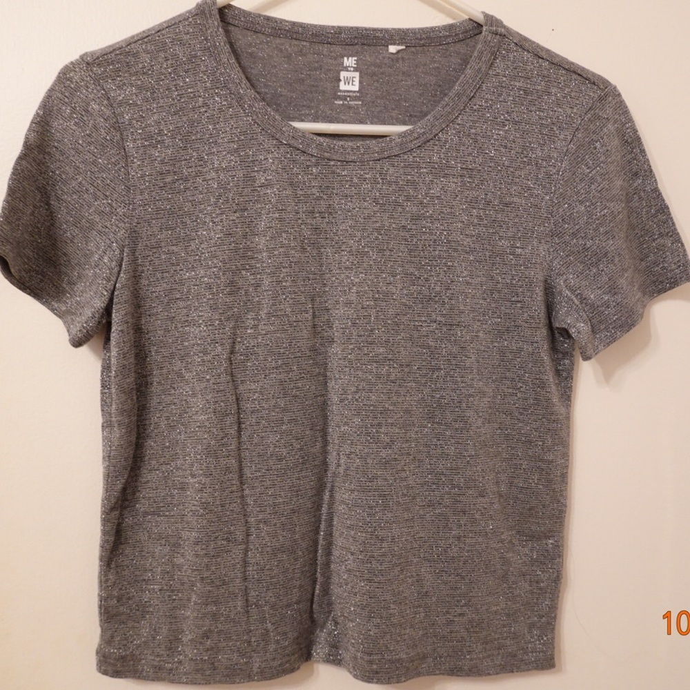Me to We cropped shirt